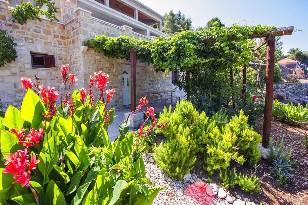Seaside Secluded Apartments Cove Skozanje, Hvar - 5713 Gdinj 외부 사진